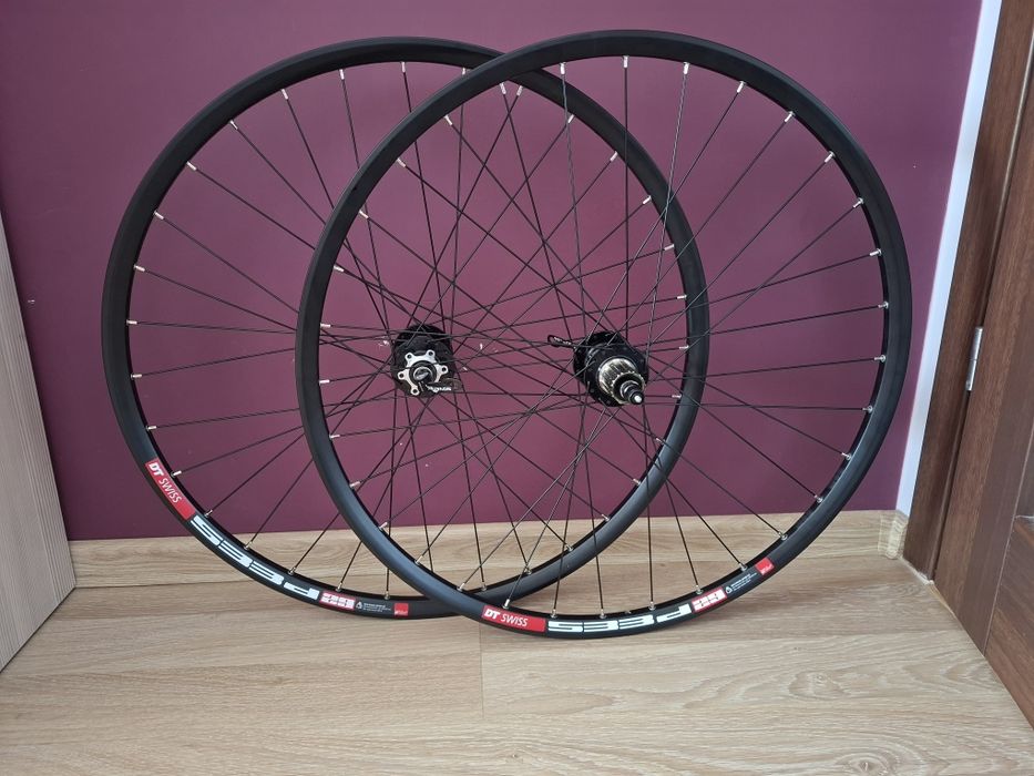 Nowe koła 28 29 dt swiss novatec bardzo mocne łożyska maszynowe