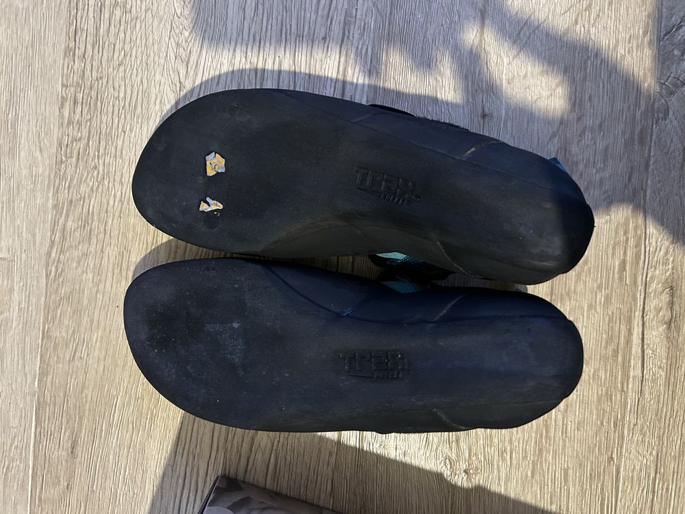 Użyte raz buty wspinaczkowe Evolv Kira teal 39,5