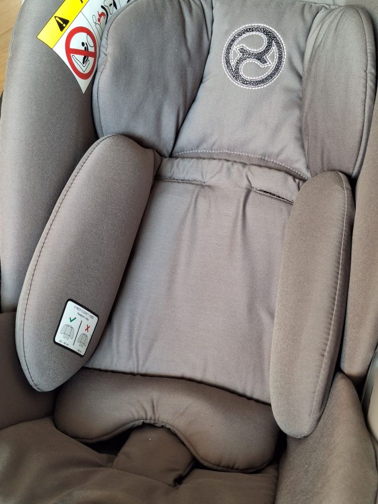 Fotelik CYBEX Platinum Cloud T i-Size z Bazą T