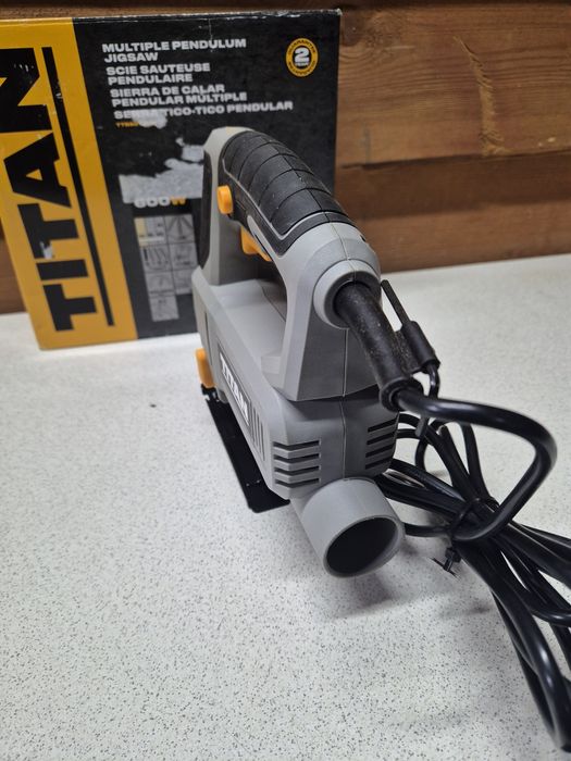 Wyrzynarka Sieciowa 600W