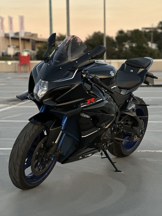 SUZUKI GSXR1000RA ABS - Full Extras!