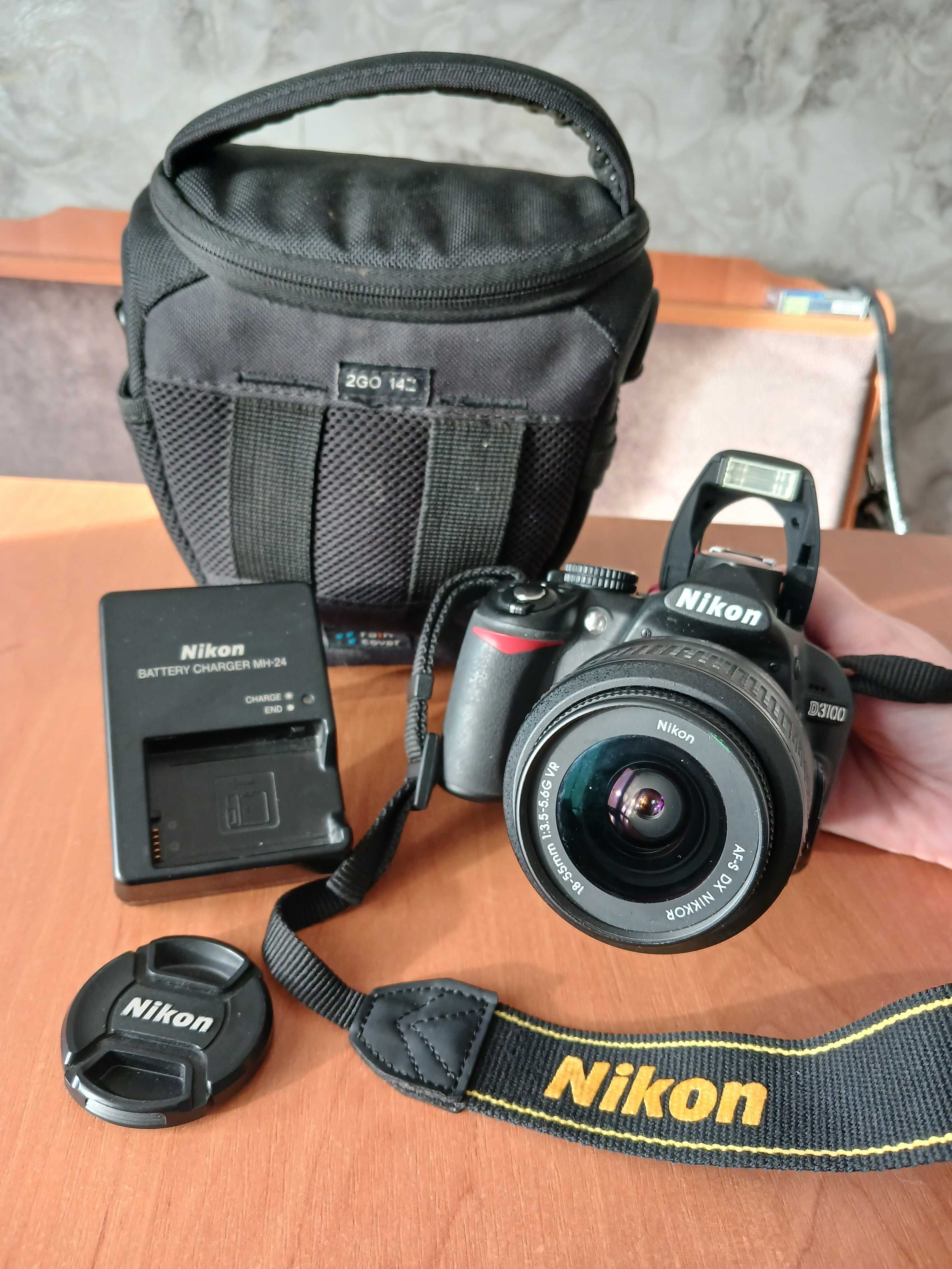 Дзеркальний фотоапарат Nikon 3100 18-55 mm