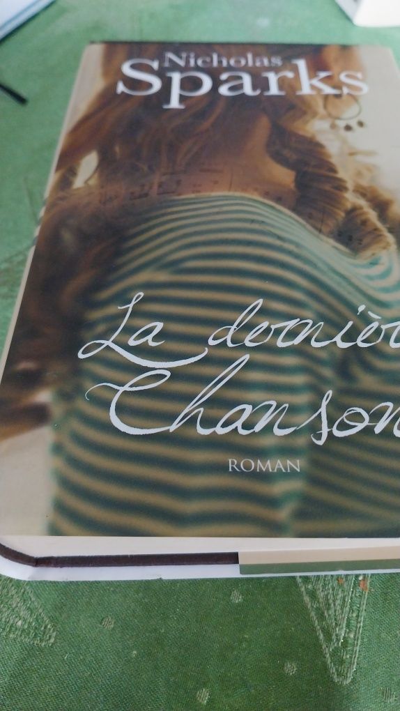 La dernière chanson. Portes incluídos.
