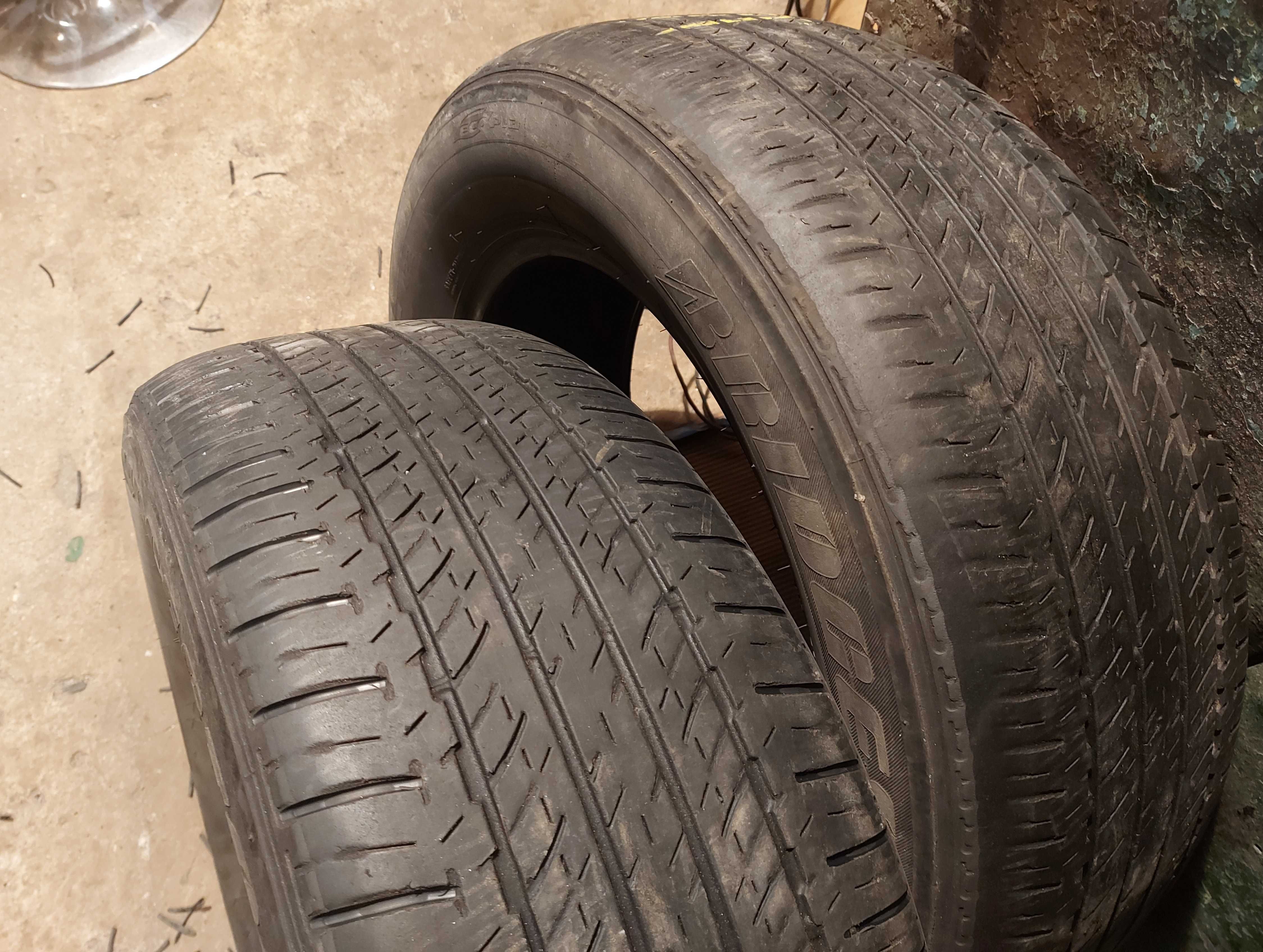 Нарізані плечі боковушки шина Bridgestone Dueler HL 422 225/55 R18 H97