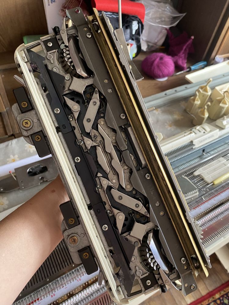 Вязальная машина Silver Reed SK-280 + SRP-60N (двуфонтурная)