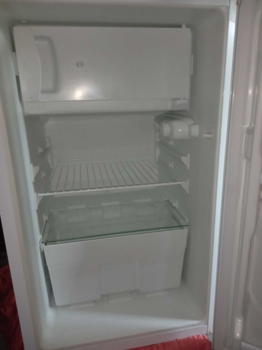 Холодильник офісний SEG з Німеччини.