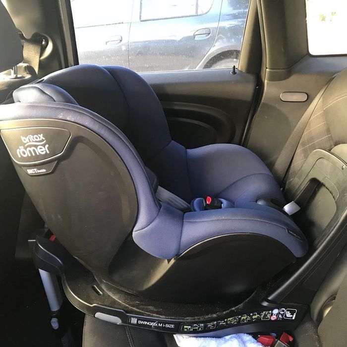 Cadeira Auto Britax Romer Swingfix M i-Size