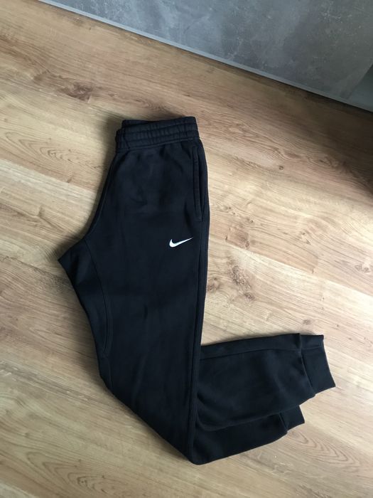 Nike оригинальные спортивные штаны брюки