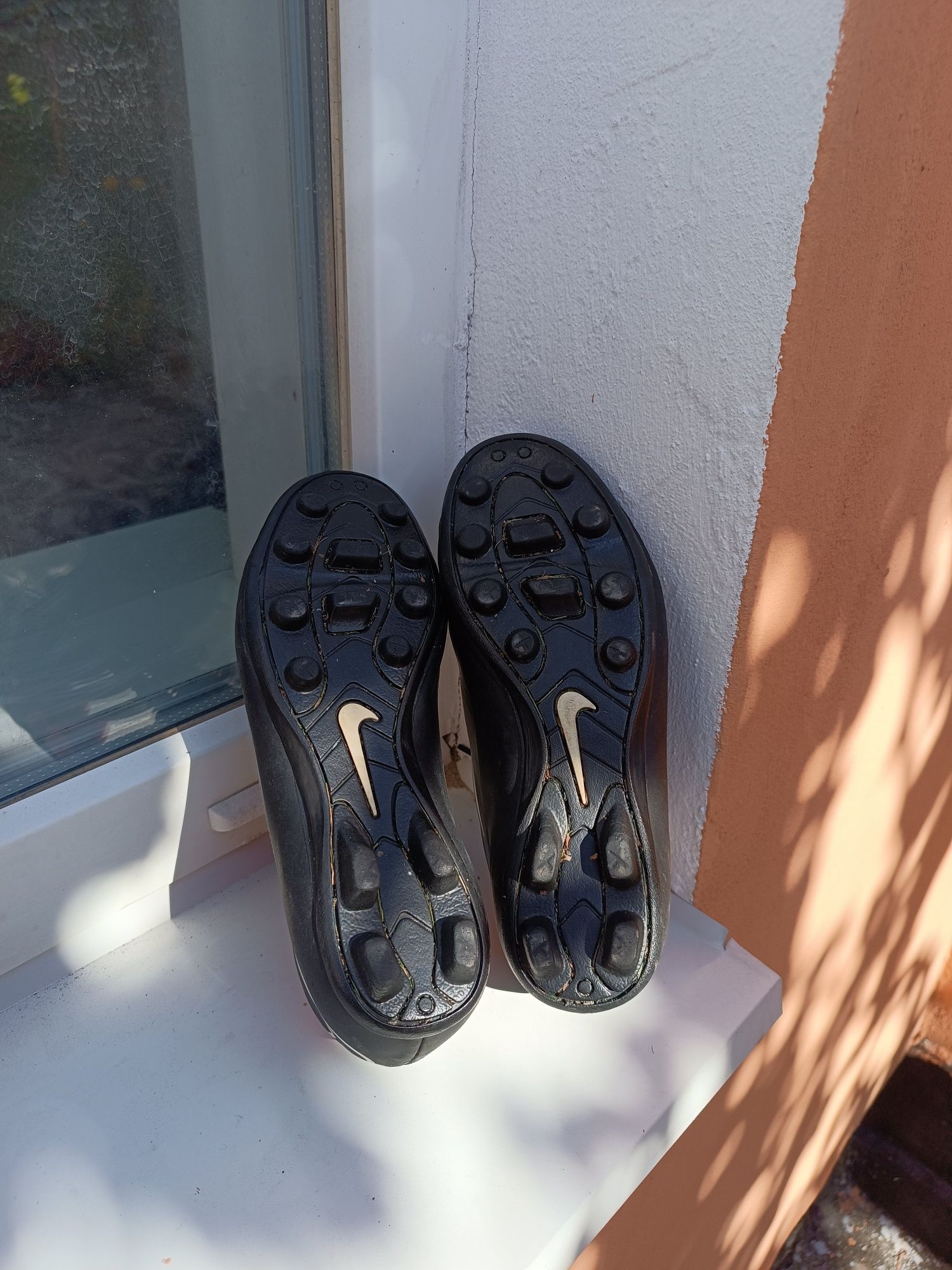 Сороканіжки Nike Hypervenom розмір 34
