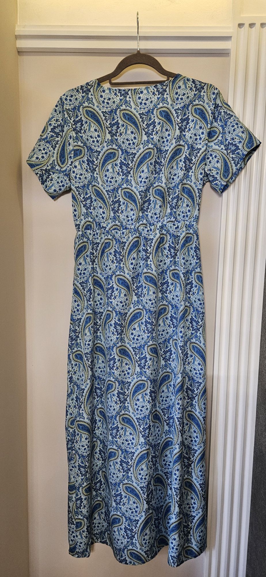 Sukienka niebieska wzory 38