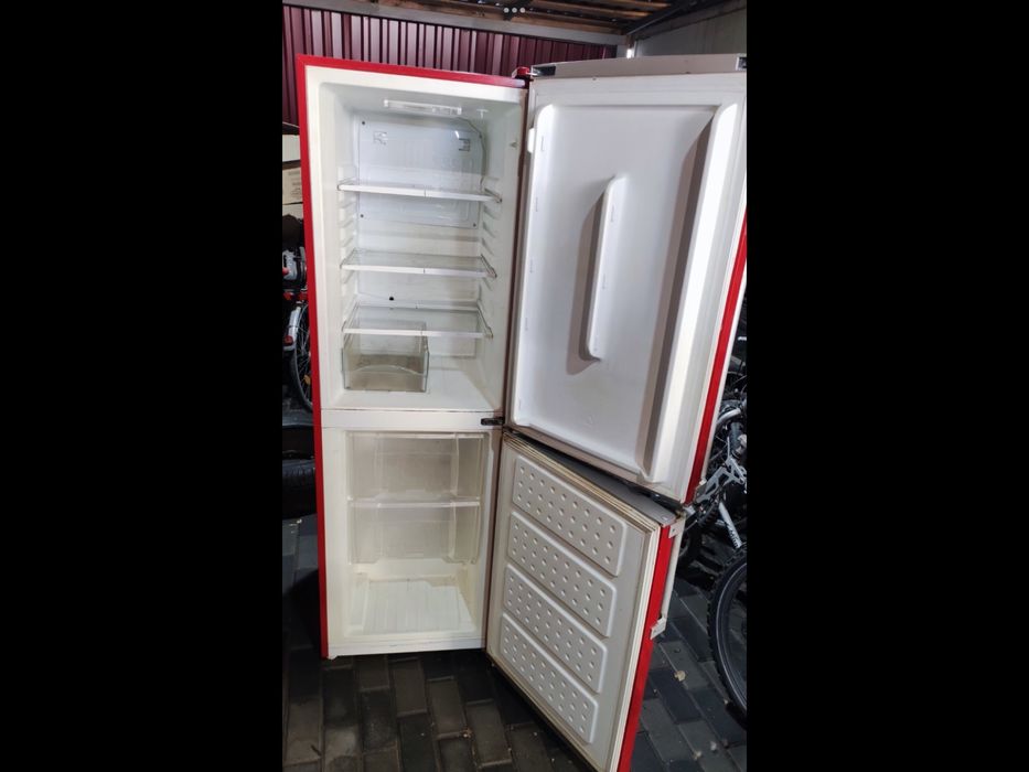 Холодильник привезен из Германии,