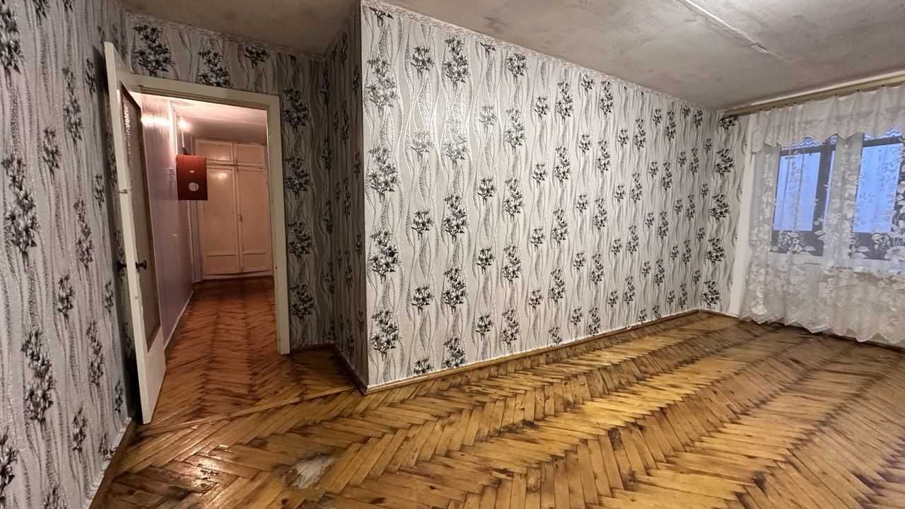 2 кім з КОСМЕТИКОЮ район НЕЗАЛЕЖНОСТІ (Титова) (712420)
