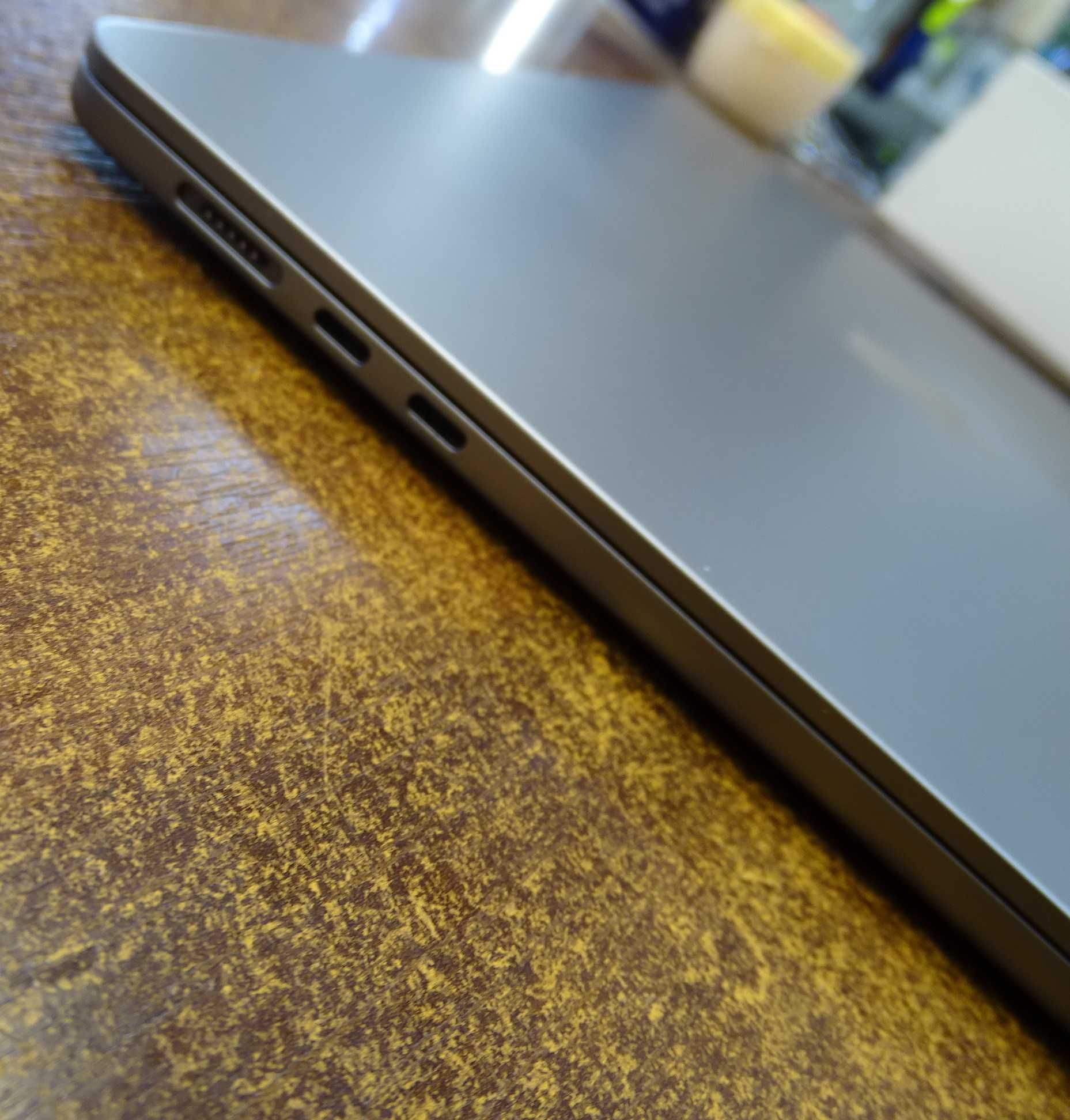 777/ Jak nowy Macbook Air 15" M3 2024 / 8gb+256gb/ bat: 12 cykli