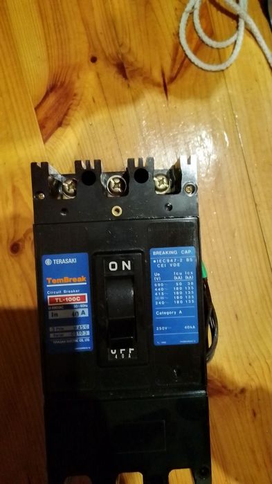 Автоматичний вимикач Terasaki TL‑100F TemBreak MCCB