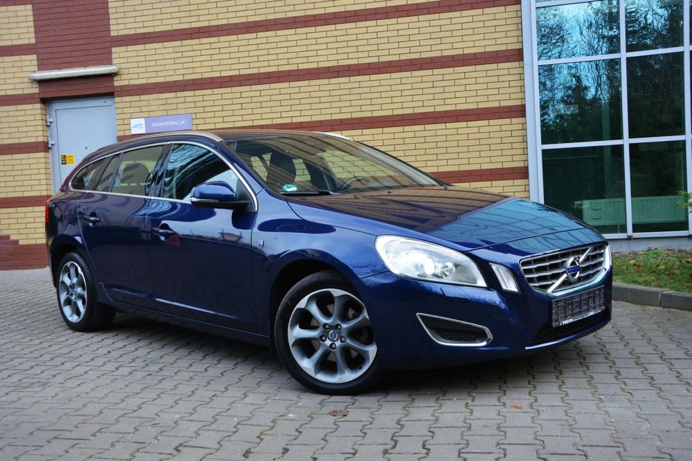 Volvo V60 OCEAN RACE*2,0D 163KM Pięciocylindrowy! ASO VOLVO! Niepowtarzalny Stan