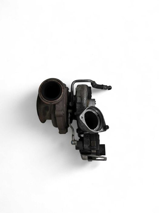 Turbo turbina turbosprezarka BMW E60 E61 gt2260v M57n2 3.0D nastawnik
