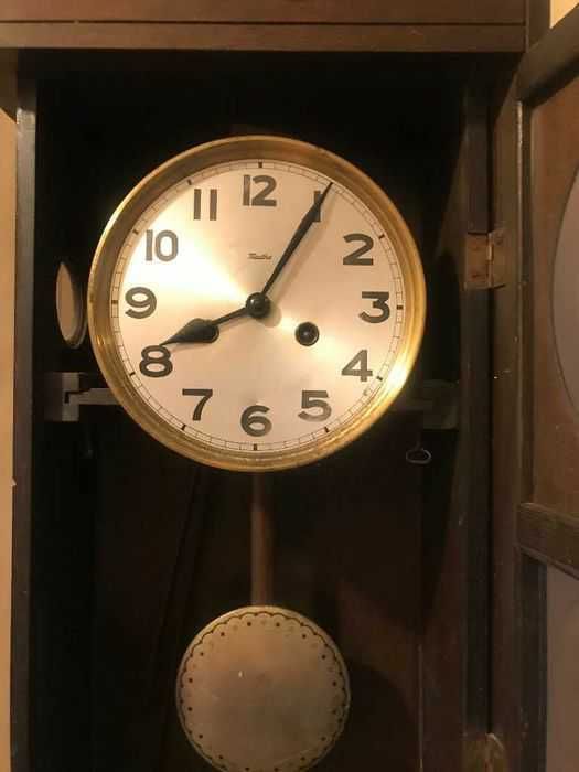 Zegar wiszący ANTYK, marki FMS MAUTHE z ok 1935 roku.