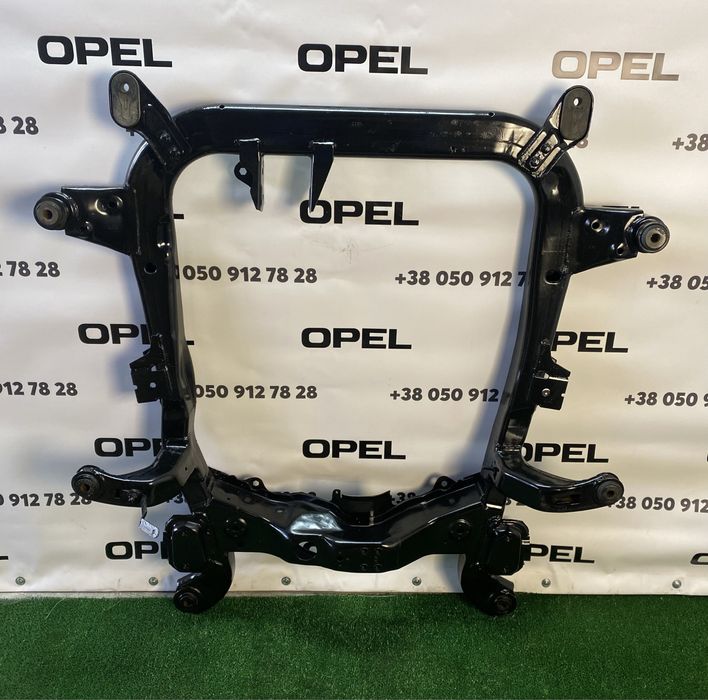 Подрамник передний балка передня Opel Astra H Zafira B
