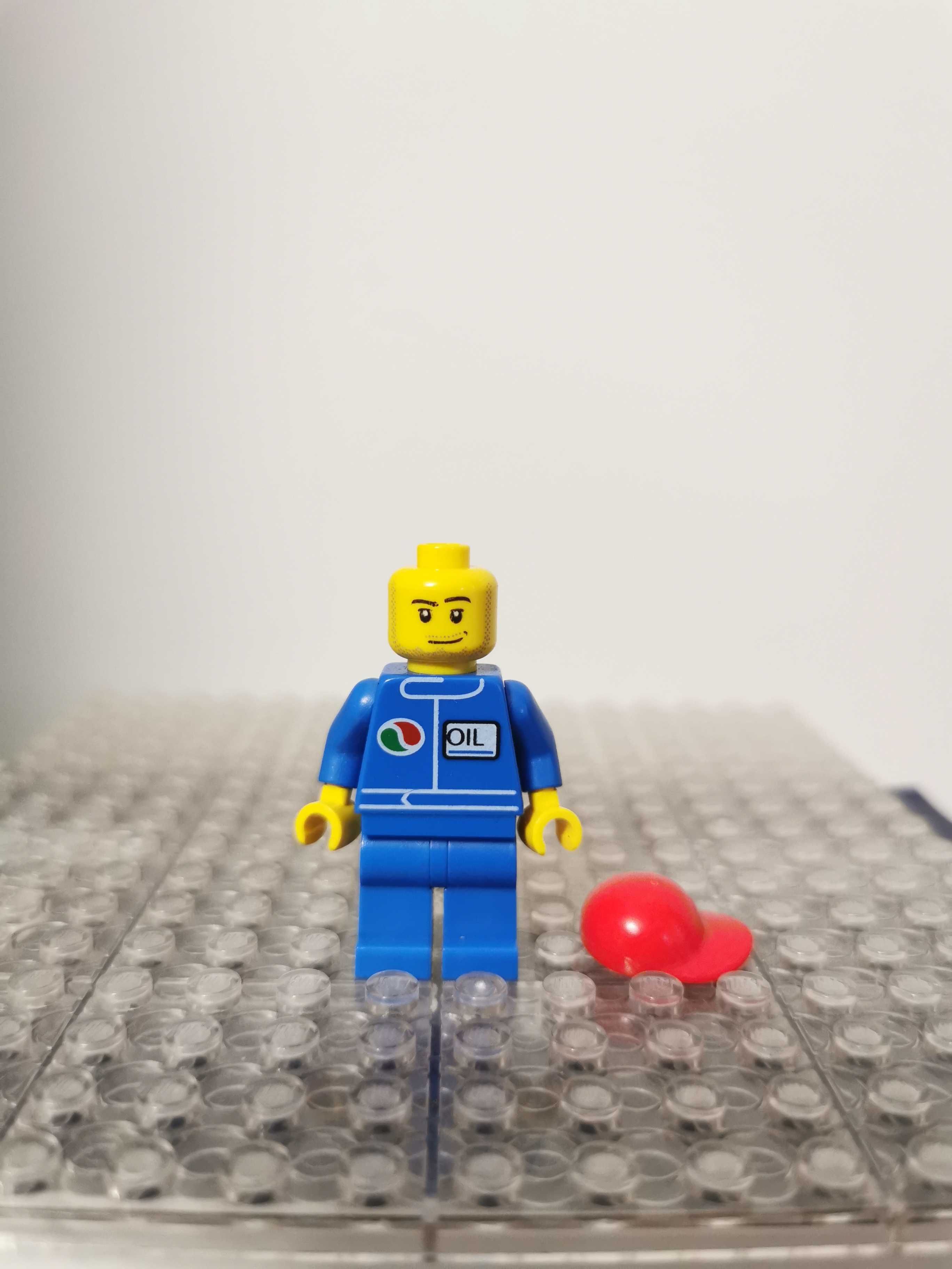 Kierowca / mechanik figurka LEGO oct064