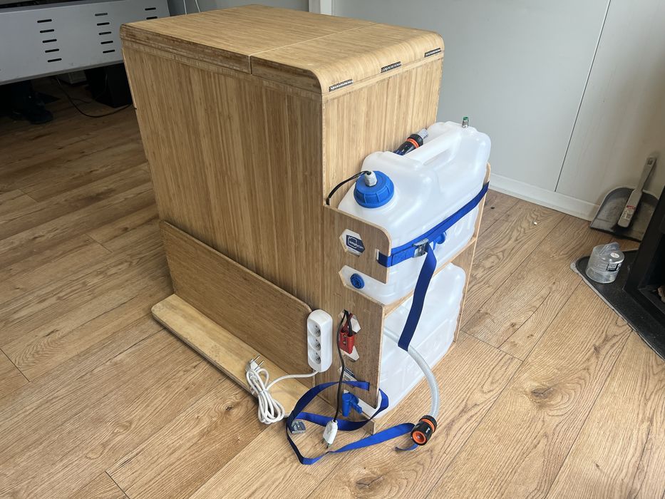 Zabudowa do busa Multivan California / Lodowka umywalka woda