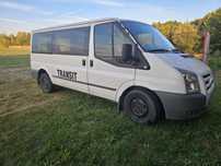 Ford Transit 8 osobowy z hakiem