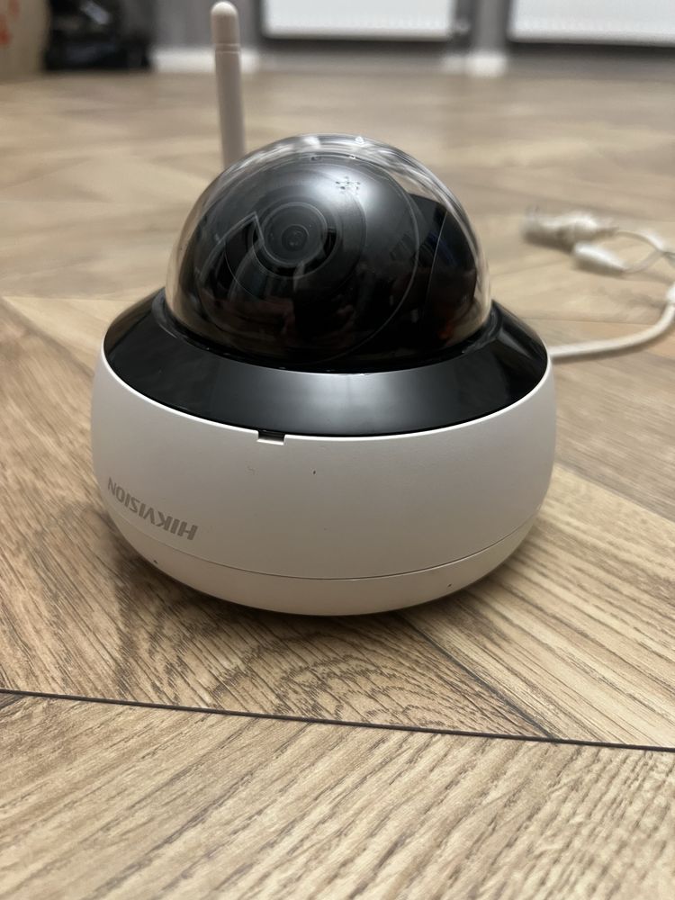 Продам wifi IP камеру Hikvision охорони