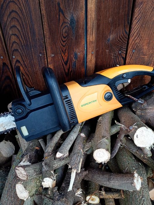 Електропила в отличном состоянии