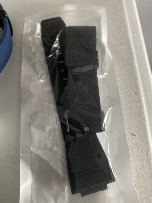 Vendo casio g shock com kit e 2 braceletes