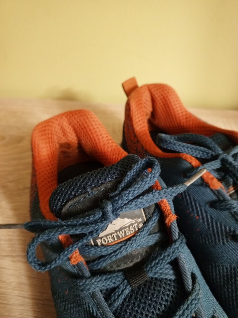 Buty męskie dla pracowników
