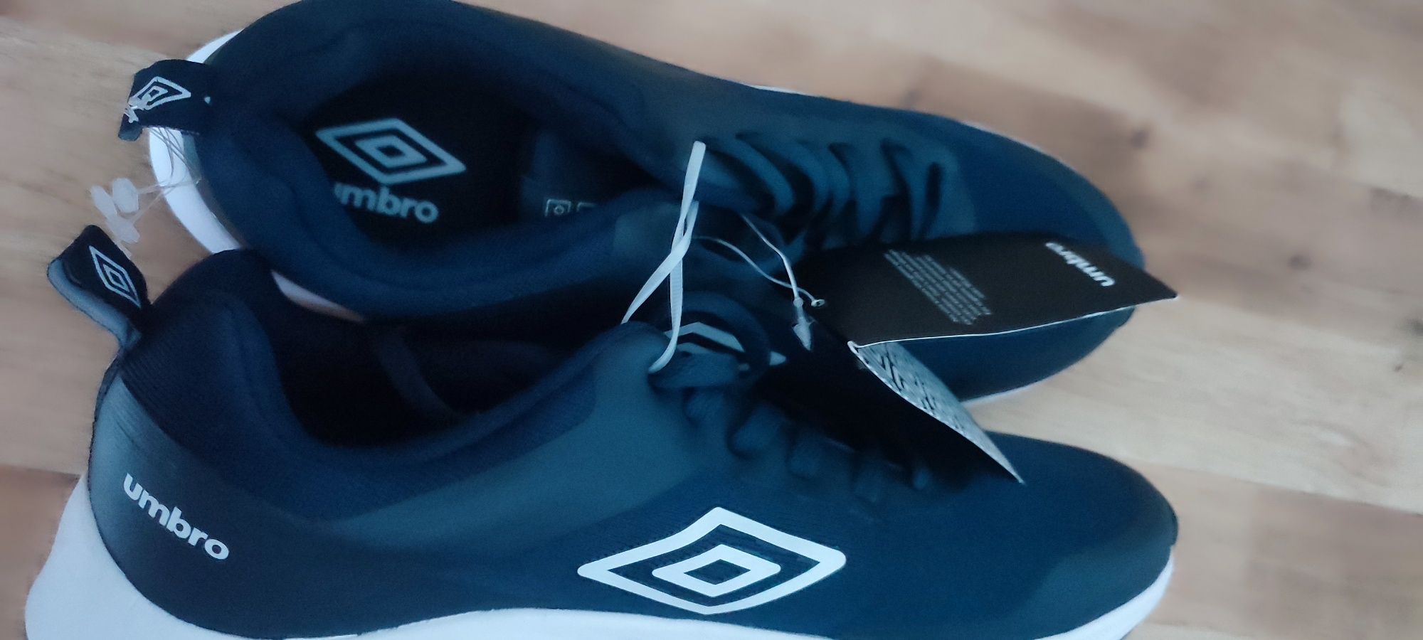 Nowe buty sportowe Umbro