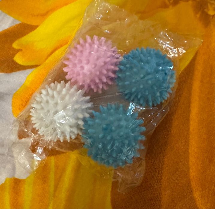 нові кульки для збирання шерсті або волосся в пральній машині