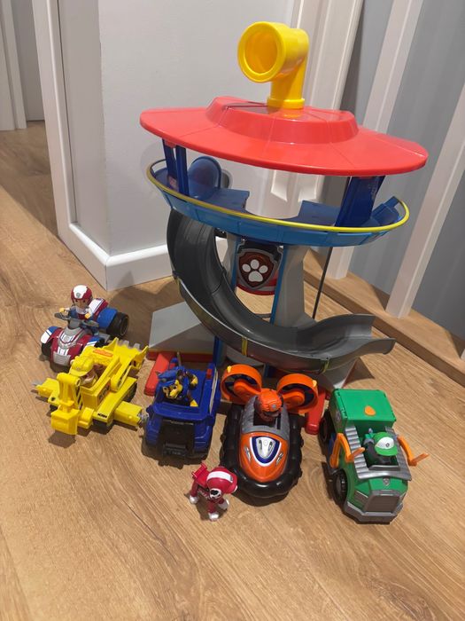 Baza psi patrol pojazdy stan bardzo dobry