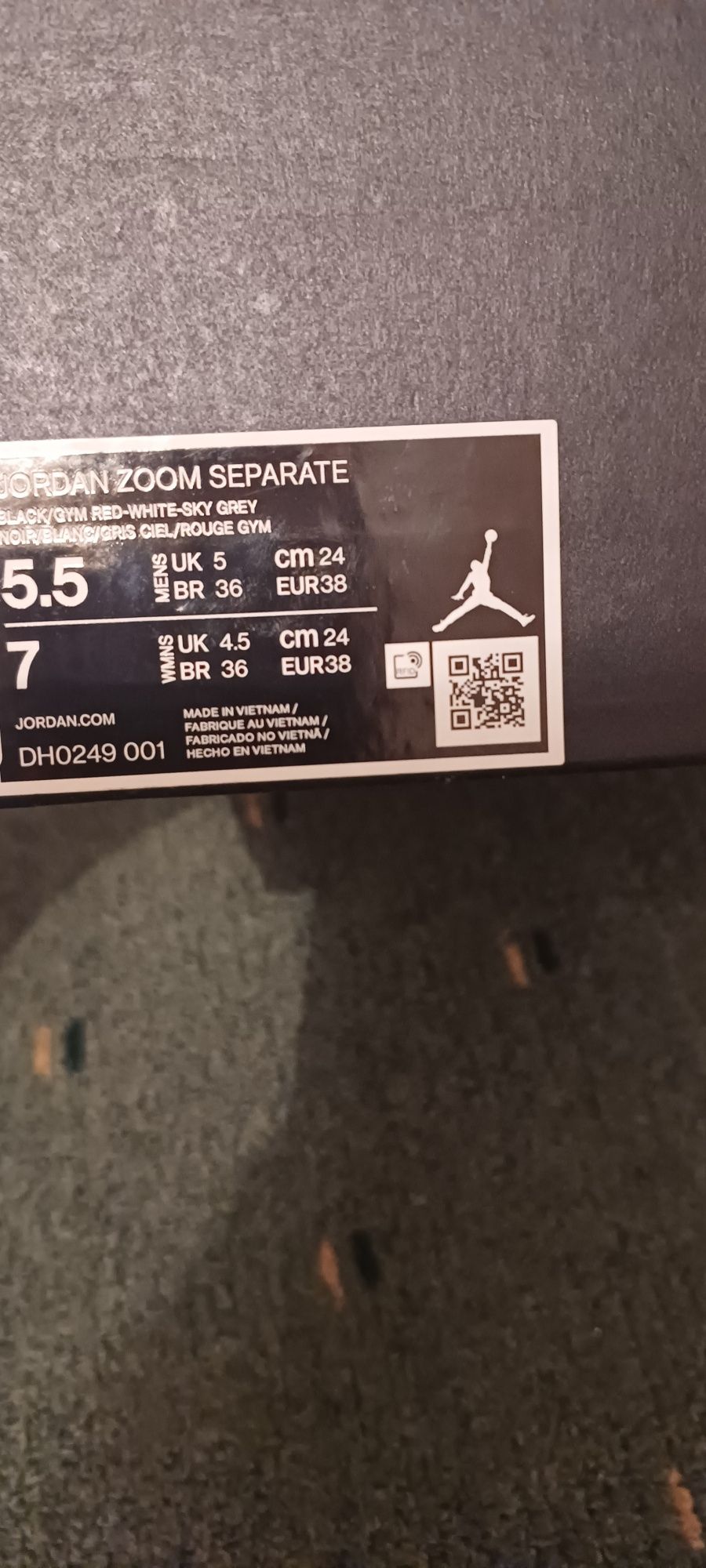 Jordan Zoom separate