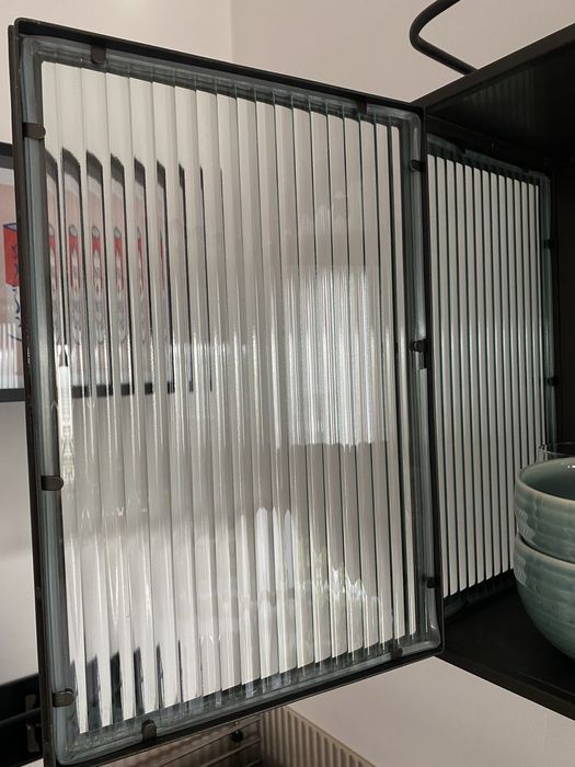 Witryna metalowa LOFT metalowa szkło ryflowane