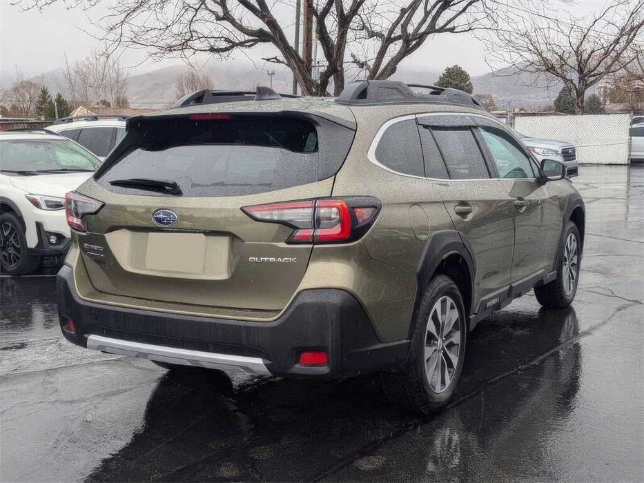 Subaru Outback Limited      2024