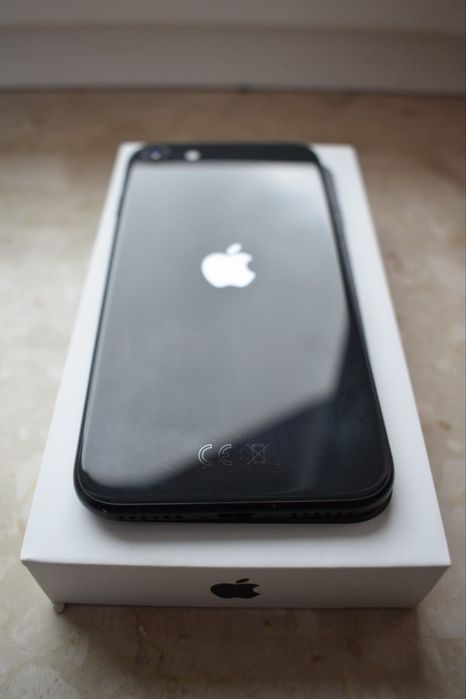 Iphone SE 2020, stan bardzo dobry, Gratis