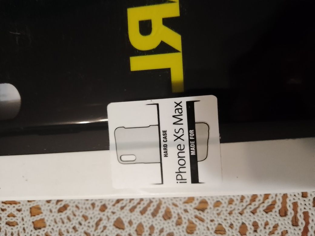Karl Lagerfeld etui na iPhone Xs Max
