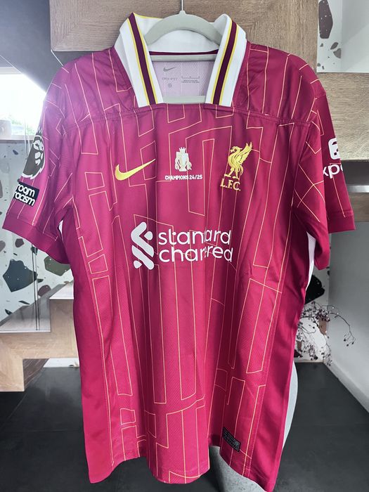 Koszulka Przyszli Mistrzowie: Liverpool 24/25 “Champions” Concept
