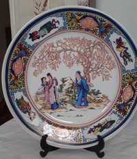 Lote de 4 pratos antigos decorativos de porcelana da China