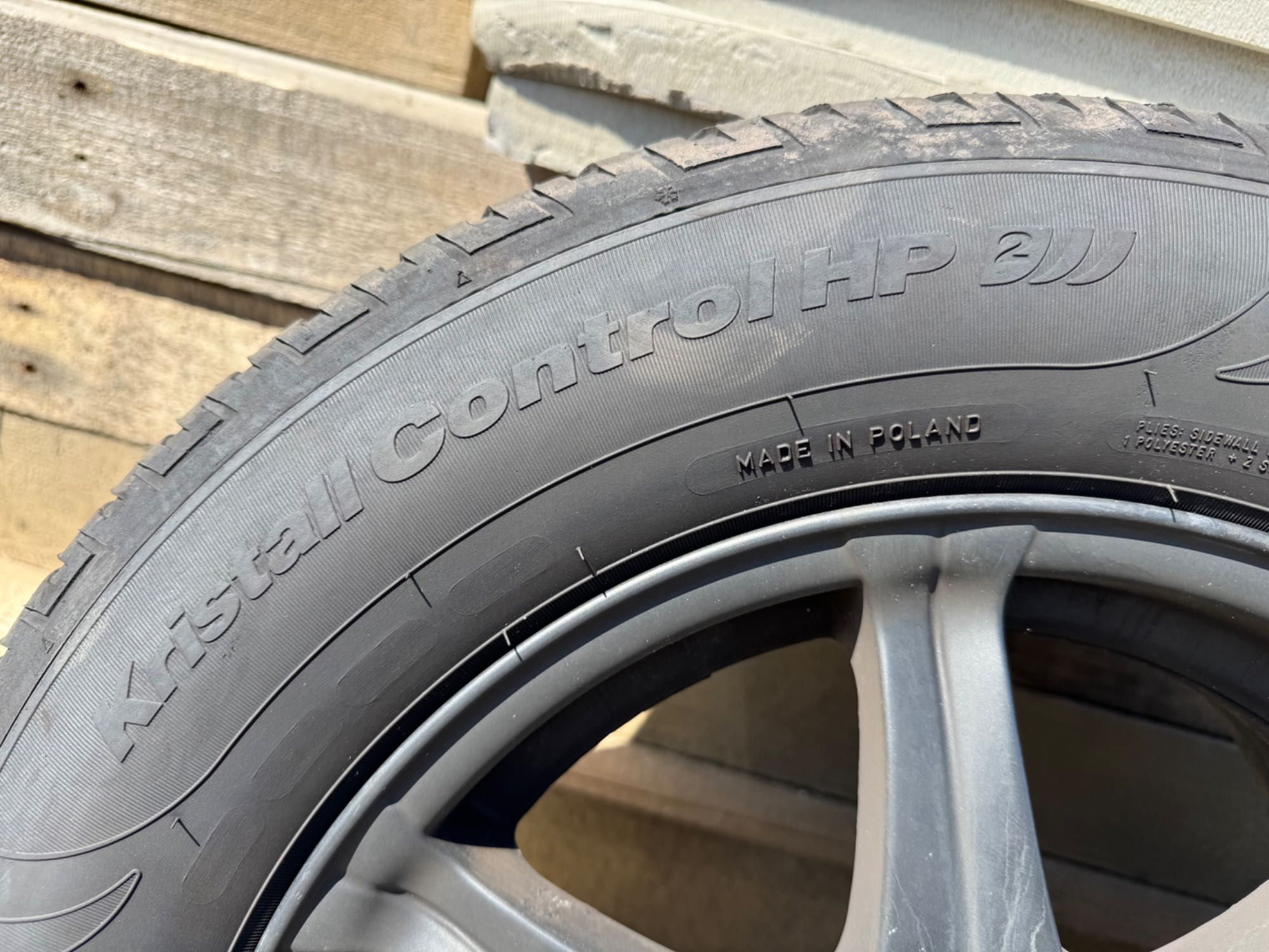 Alufelgi 16’ z oponami 215/65/16 do Nissan Renault Hyundai Kia