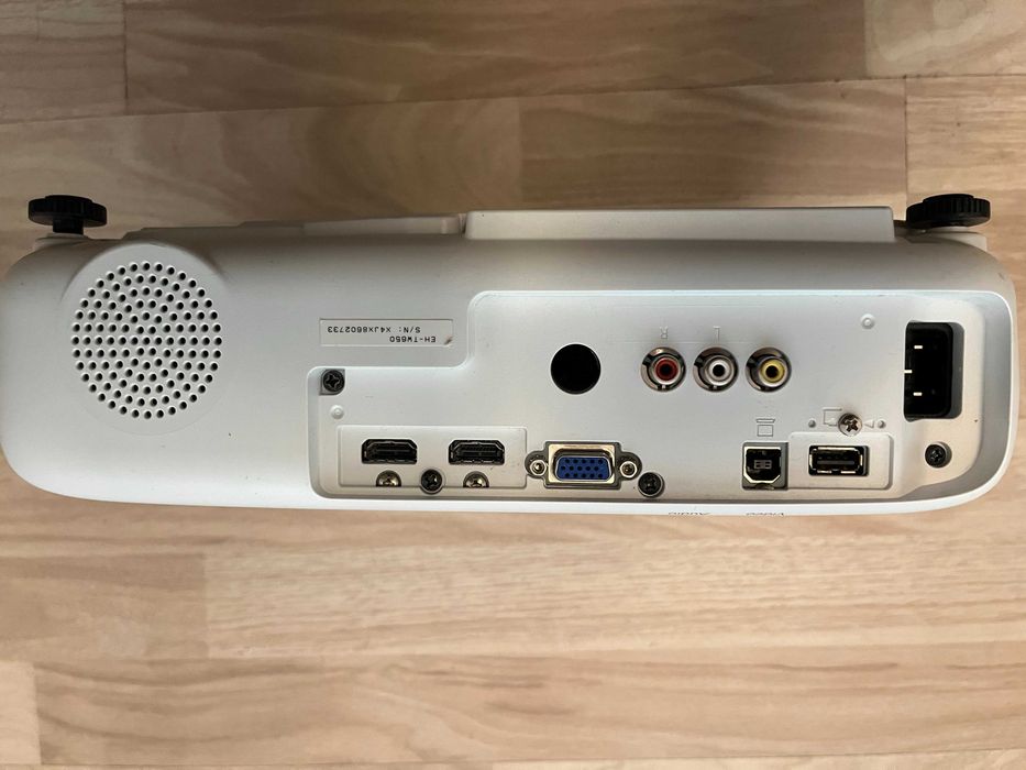 Projektor Epson EH-TW650