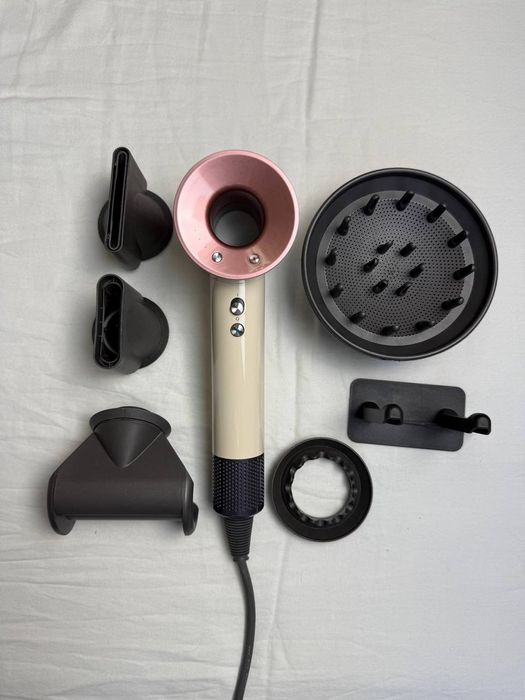 Фен нового покоління з 5 насадками!