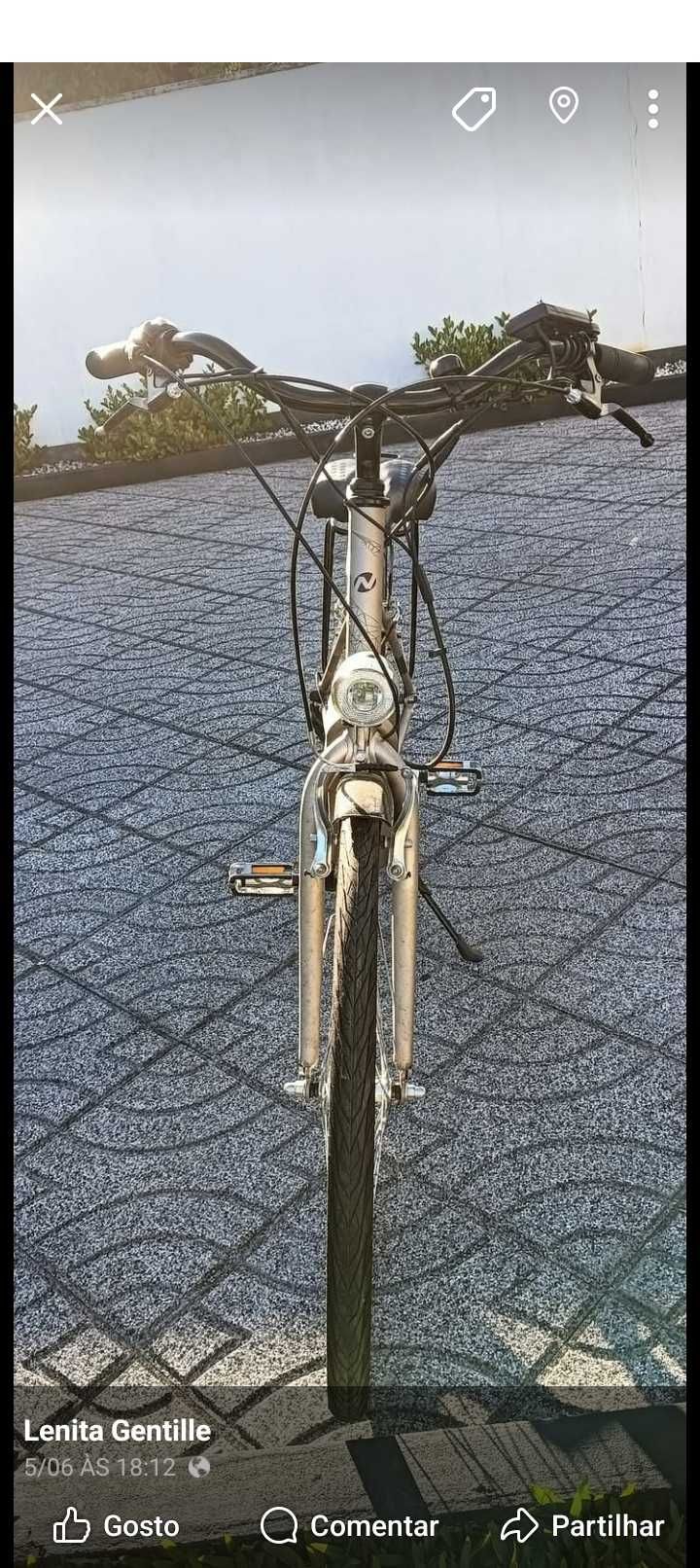 Bicicleta de senhora elétrica pouco uso