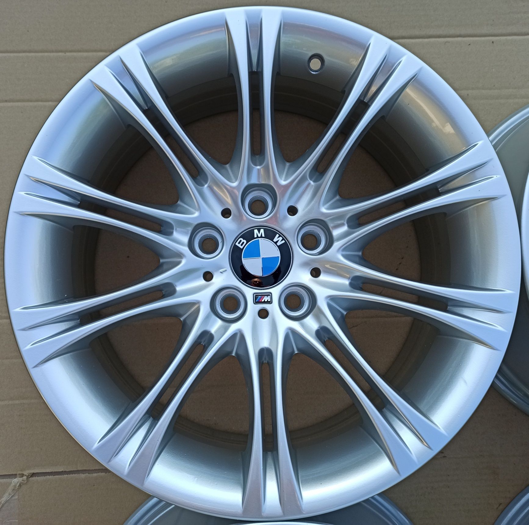 Felgi Oryginał BMW E60 E61 F10 F11 F30 8Jx18 ET20 5x120 BBS