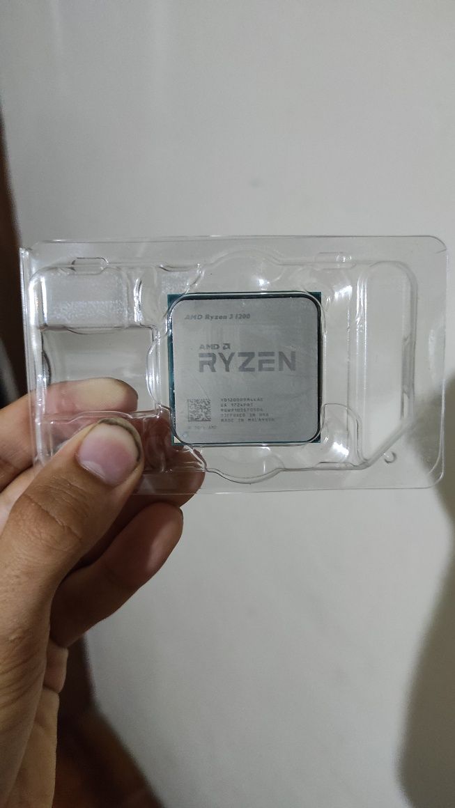 Vendo Ryzen 3 1200 3.1Ghz + Cooler (Muito Bom estado]