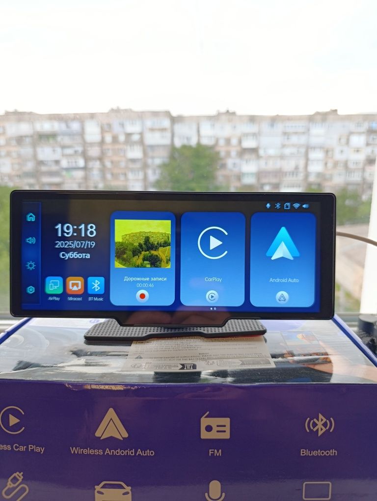 видеорегистратор з Apple CarPlay Android Auto
