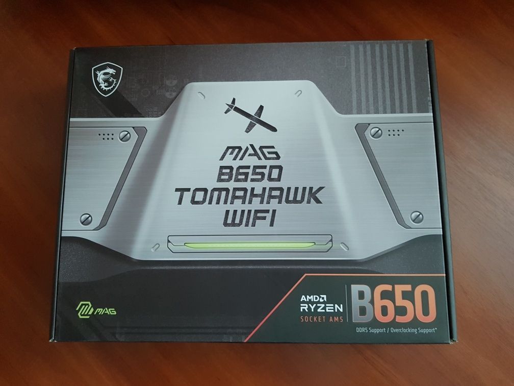 Материнская плата MSI
