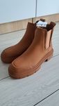 Zara sztybletki botki