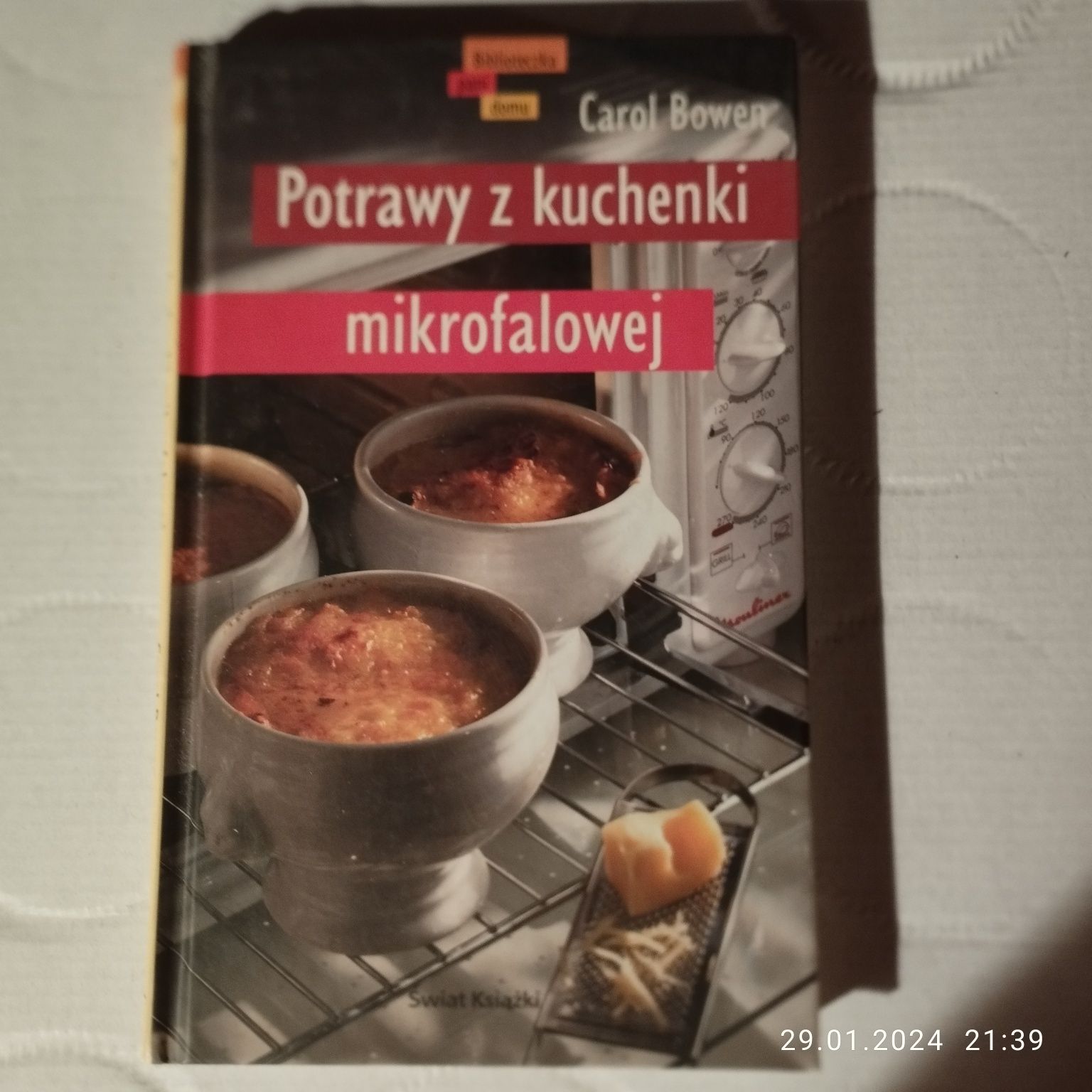 Potrawy z kuchenki mikrofalowej - Carol Nowej.