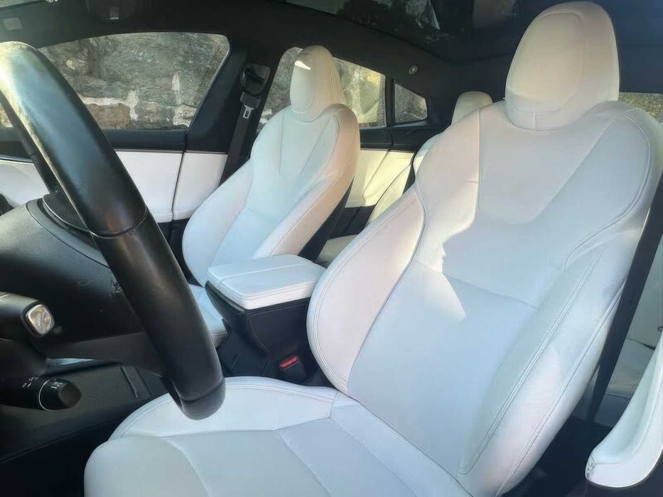 Tesla Model S Performance      2020